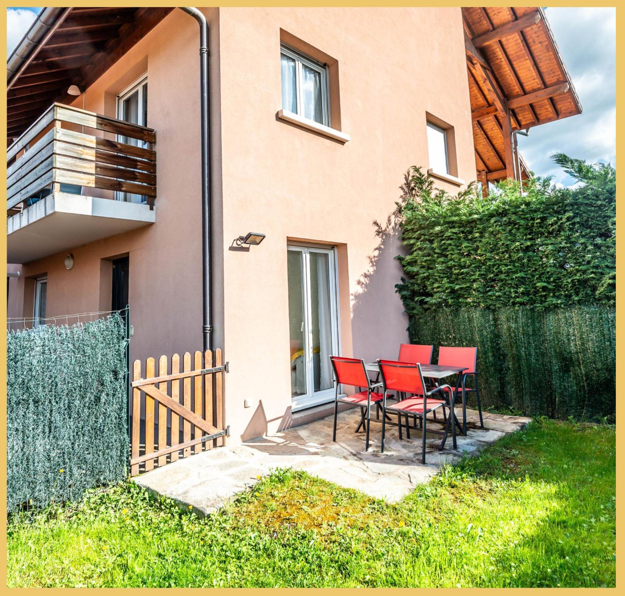 Appartement Le Blansin Saint-Pierre-en-Faucigny Exterior foto